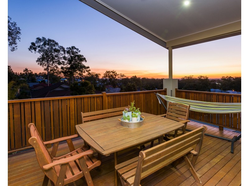 18 Carnarvon Crescent, Waterford QLD 4133