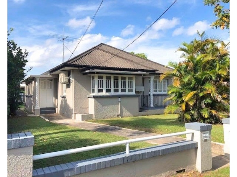 16 Broadwater Road, Mount Gravatt East QLD 4122