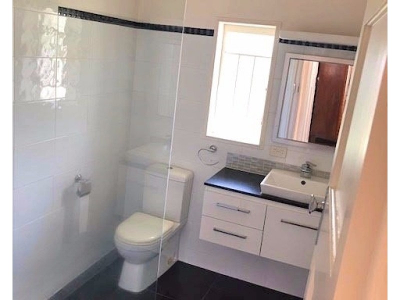 16 Broadwater Road, Mount Gravatt East QLD 4122