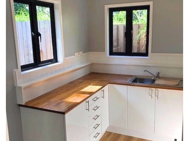 16 Broadwater Road, Mount Gravatt East QLD 4122