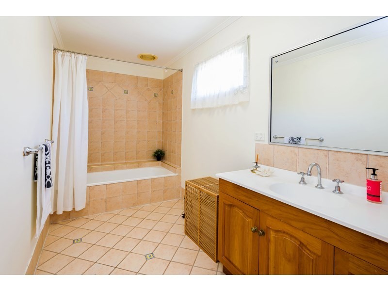 44 Colwyn Street, Wishart QLD 4122