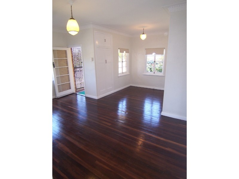 36 Walter Street, Holland Park West QLD 4121