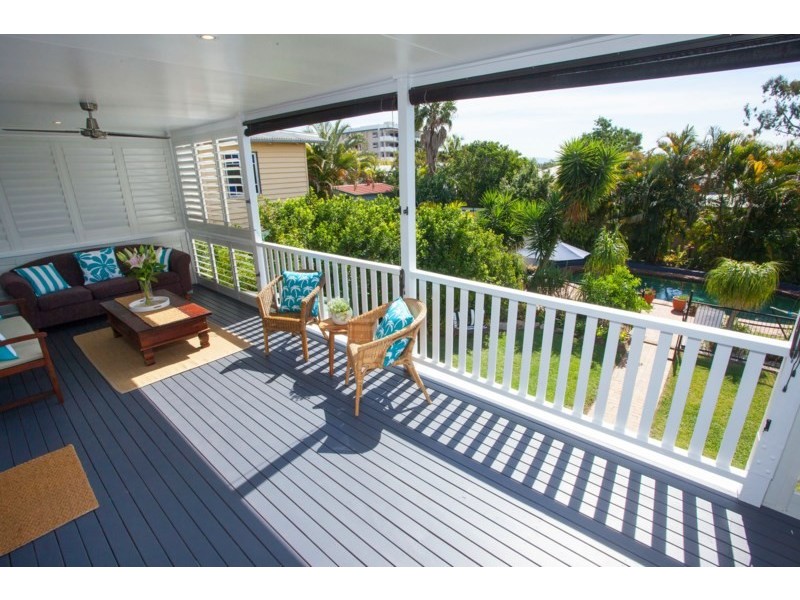 16 Burlington Street, Holland Park QLD 4121