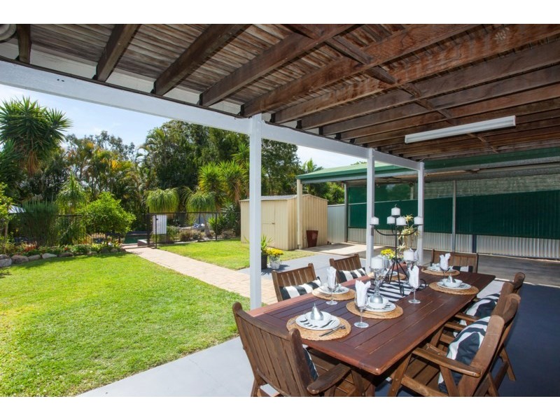 16 Burlington Street, Holland Park QLD 4121