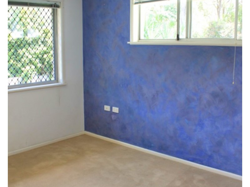 12 Laver Street, Macgregor QLD 4109