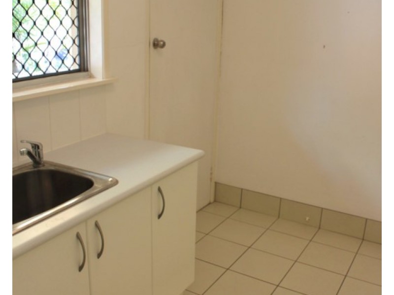 12 Laver Street, Macgregor QLD 4109