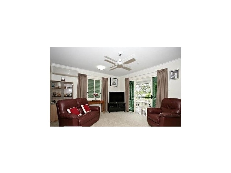 3 Handon Street, Mansfield QLD 4122