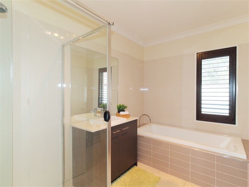 42 Coventry Place, Wishart QLD 4122