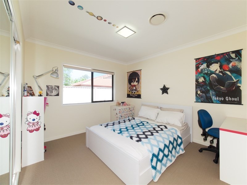 42 Coventry Place, Wishart QLD 4122