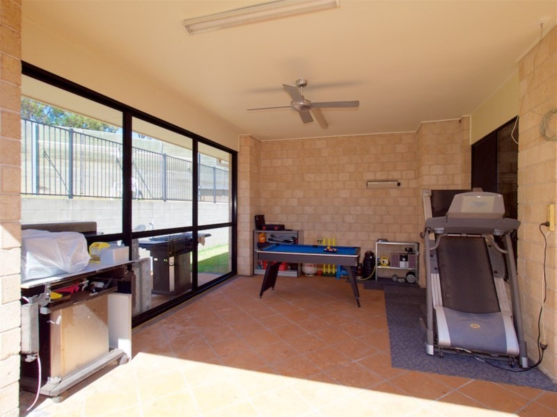 42 Coventry Place, Wishart QLD 4122
