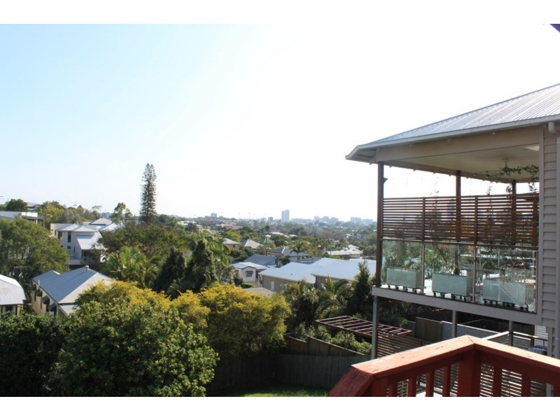 93 Agnew Street, Norman Park QLD 4170