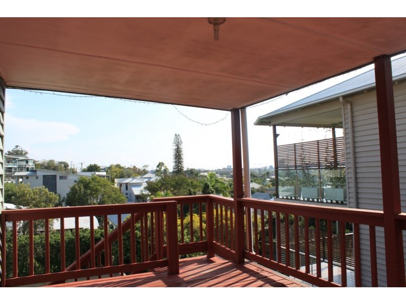 93 Agnew Street, Norman Park QLD 4170