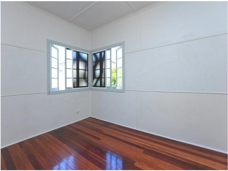 93 Agnew Street, Norman Park QLD 4170