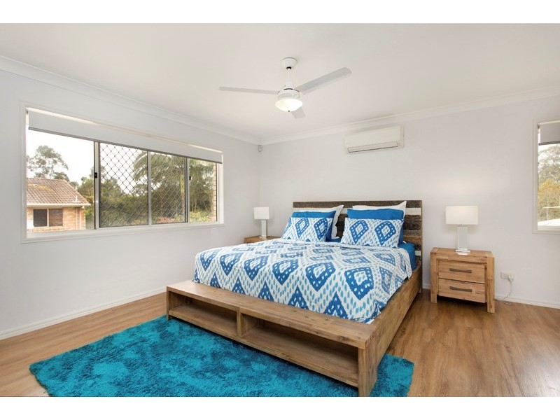 21 Lexington Place, Wishart QLD 4122