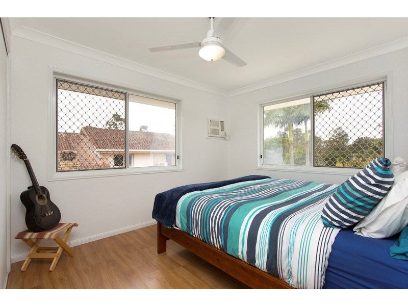 21 Lexington Place, Wishart QLD 4122