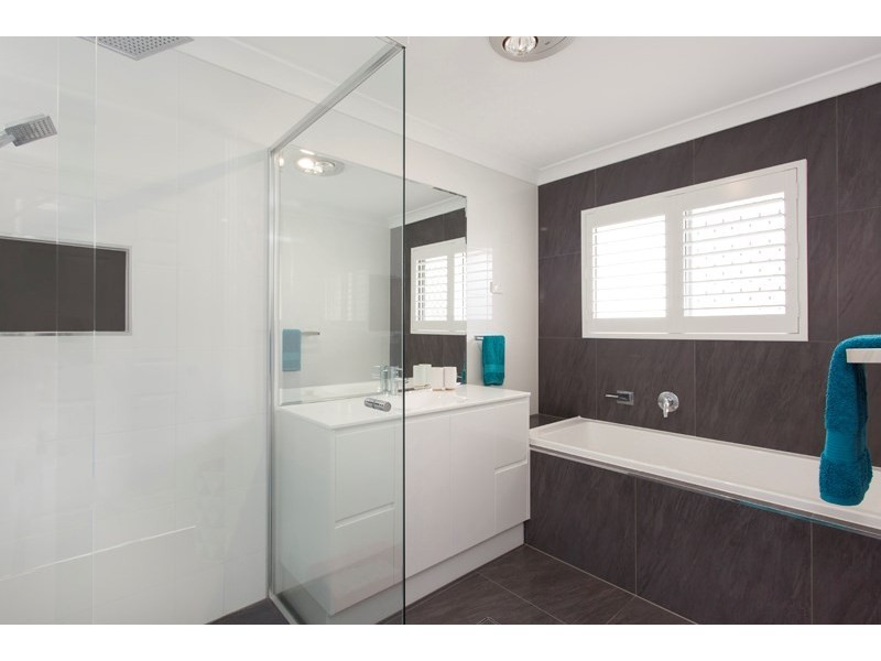 21 Lexington Place, Wishart QLD 4122