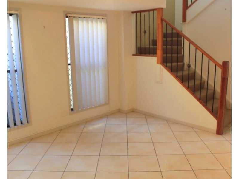 12/12 Mailey Street, Mansfield QLD 4122