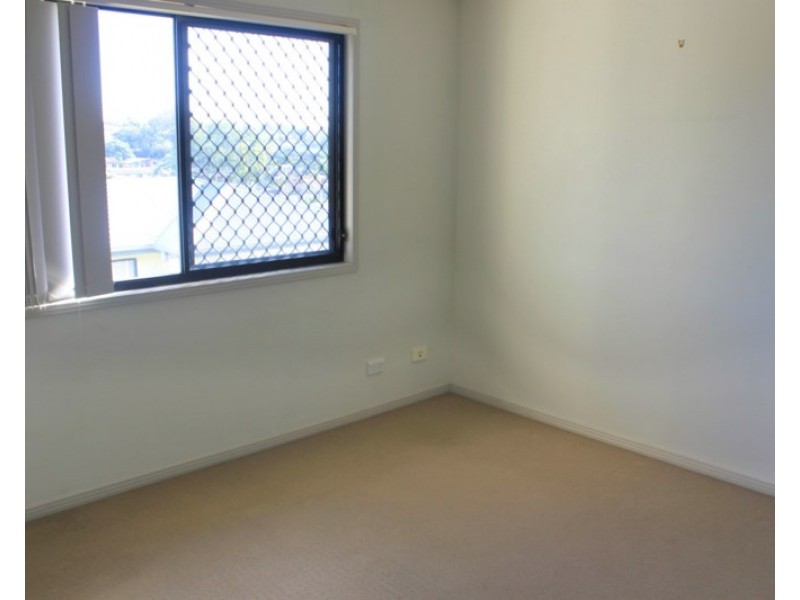 12/12 Mailey Street, Mansfield QLD 4122
