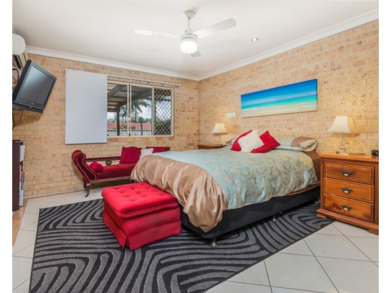 19 Maroo Street, Eight Mile Plains QLD 4113