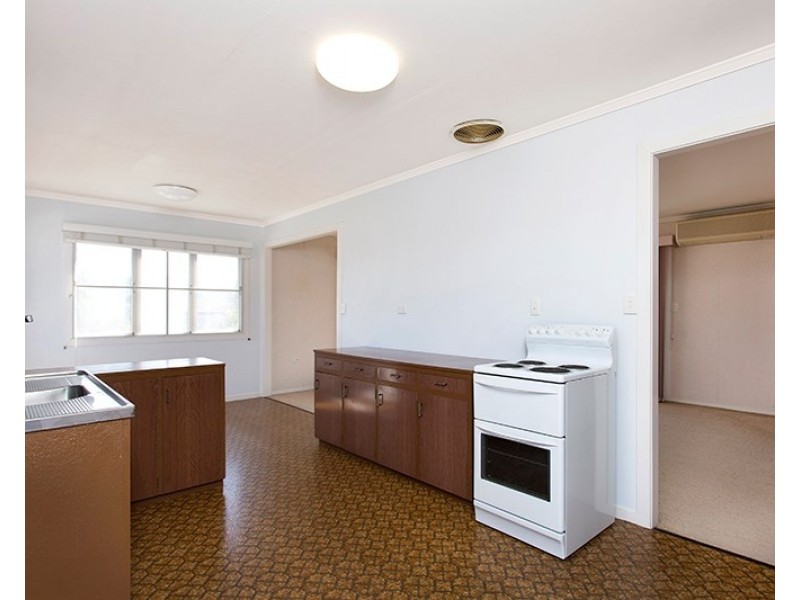 15 Kingsway Street, Upper Mount Gravatt QLD 4122