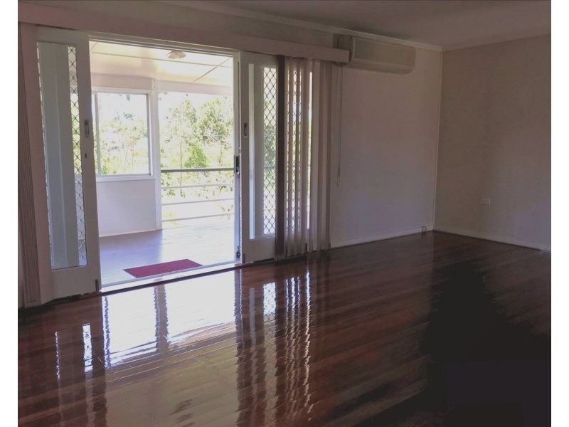 15 Kingsway Street, Upper Mount Gravatt QLD 4122