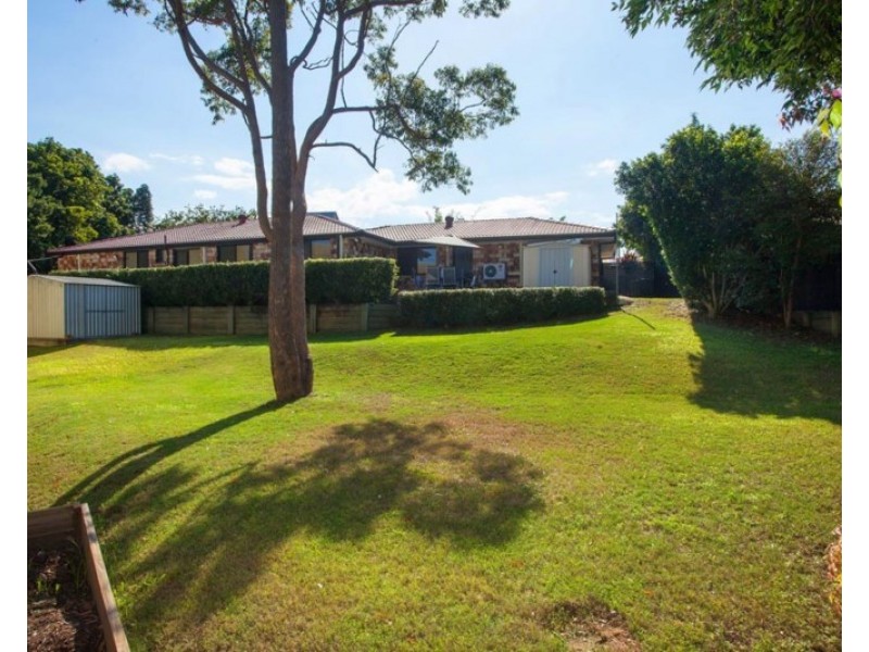 39 Mansfield Place, Mansfield QLD 4122