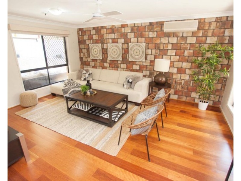 39 Mansfield Place, Mansfield QLD 4122