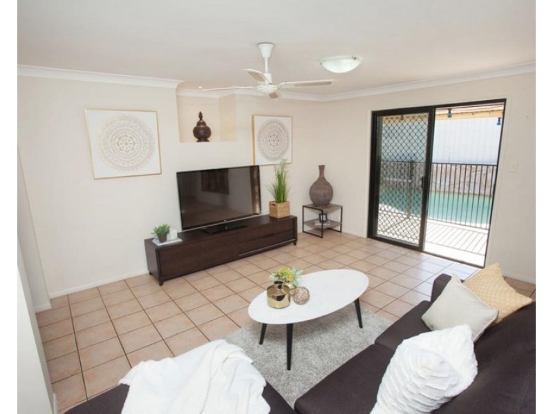 39 Mansfield Place, Mansfield QLD 4122