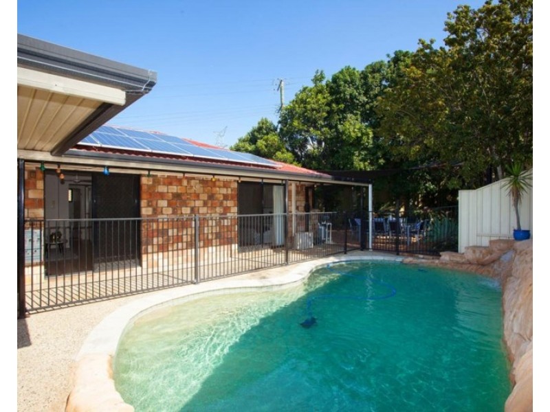 39 Mansfield Place, Mansfield QLD 4122