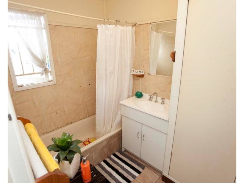 18 Allinga Street, Mount Gravatt East QLD 4122