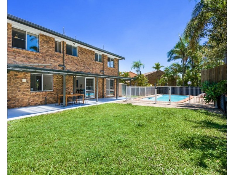 16 Raymore Court, Carindale QLD 4152
