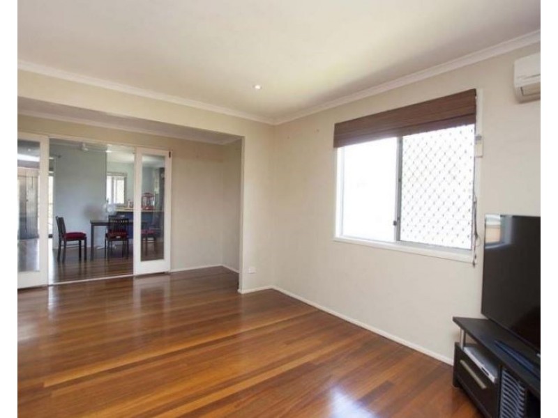 30 Barham Street, Coopers Plains QLD 4108