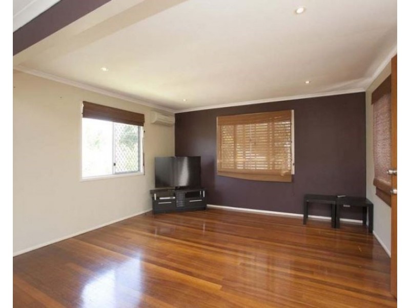 30 Barham Street, Coopers Plains QLD 4108