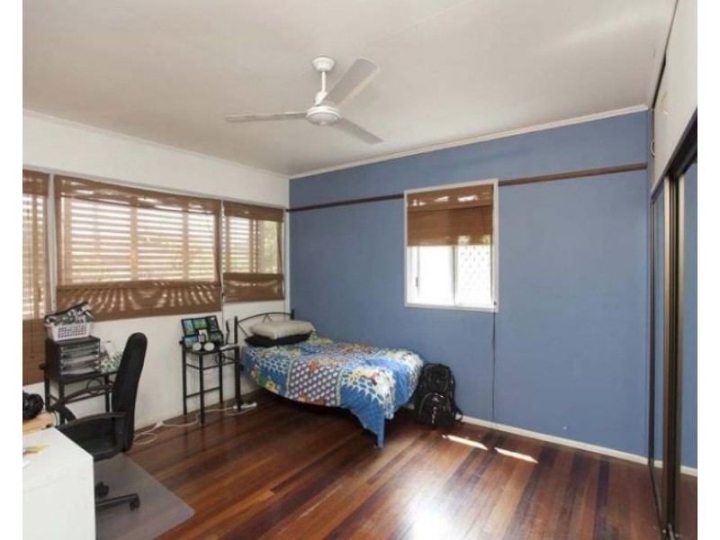 30 Barham Street, Coopers Plains QLD 4108