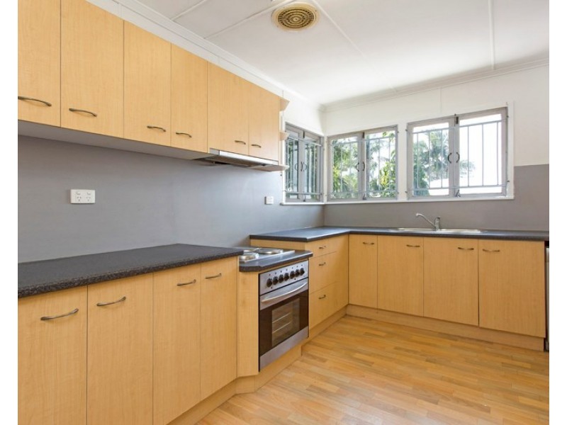 19 Wemvern Street, Upper Mount Gravatt QLD 4122