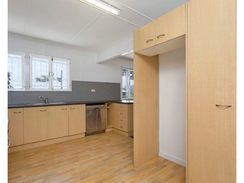 19 Wemvern Street, Upper Mount Gravatt QLD 4122