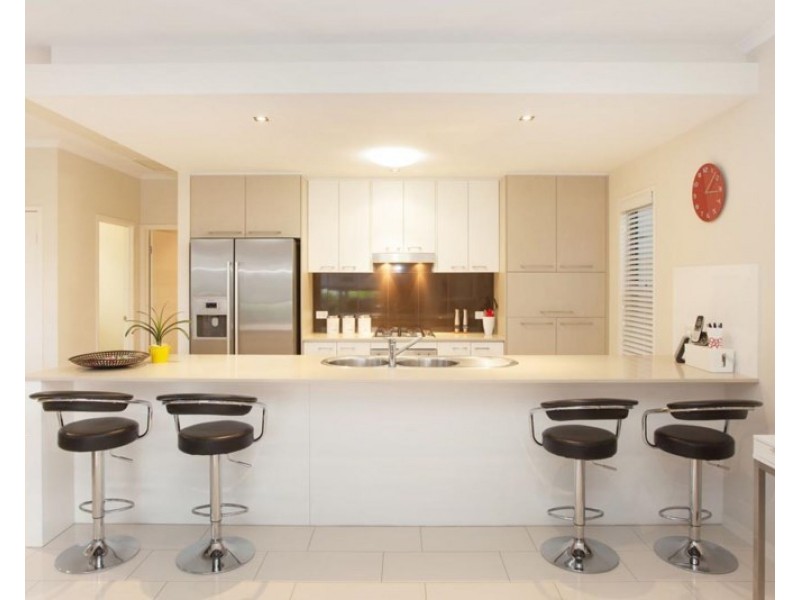 12 Birdwood Road, Holland Park West QLD 4121