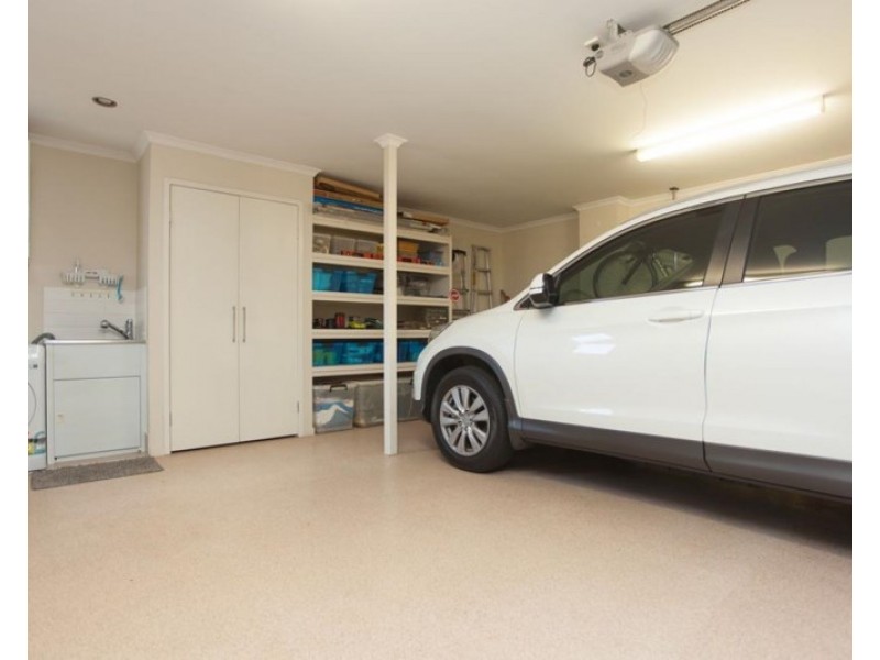 12 Birdwood Road, Holland Park West QLD 4121