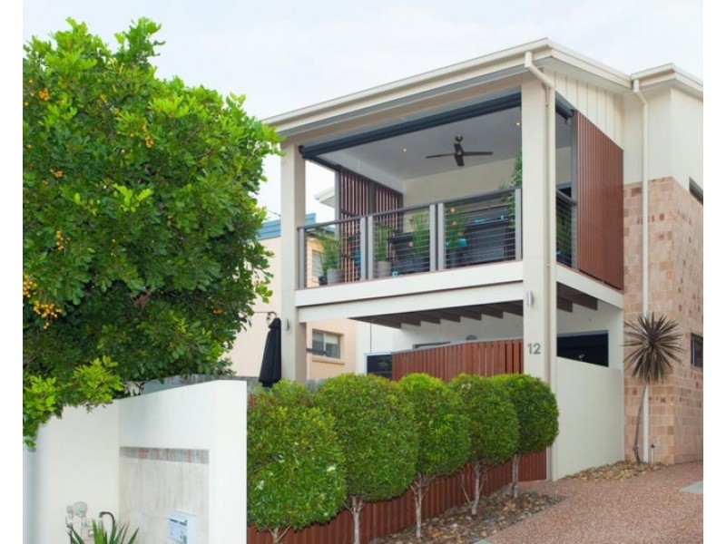12 Birdwood Road, Holland Park West QLD 4121