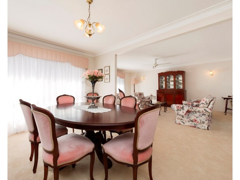 27 Koola Street, Wishart QLD 4122