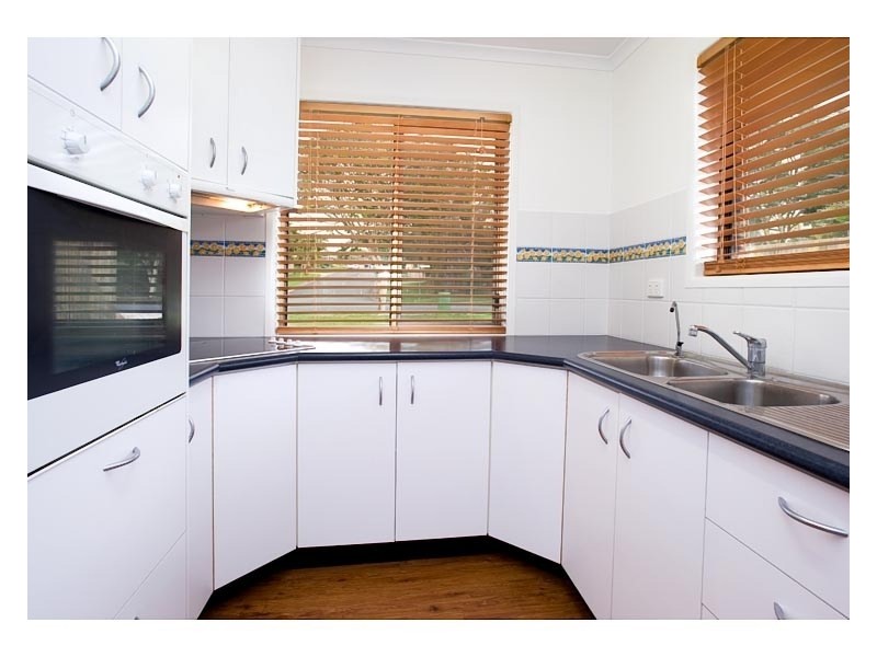 7 Nardie Street, Eight Mile Plains QLD 4113