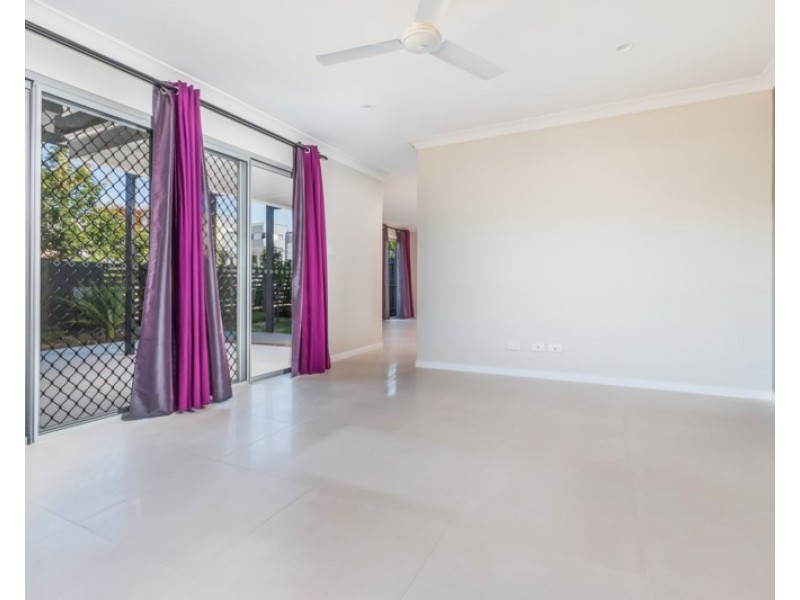 6 Bland Street, Coopers Plains QLD 4108