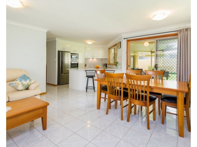 15 Anchorage Way, Biggera Waters QLD 4216