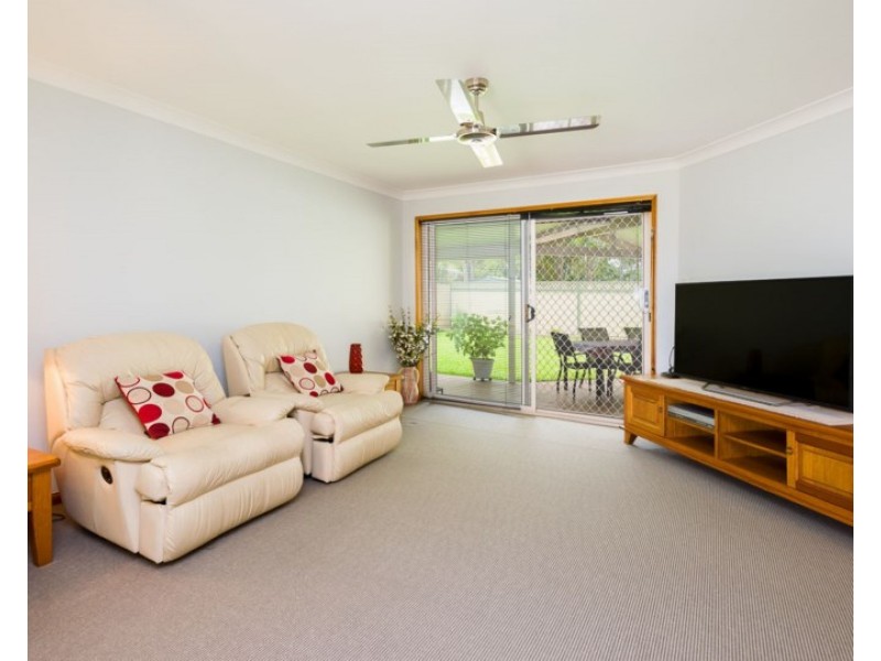 15 Anchorage Way, Biggera Waters QLD 4216