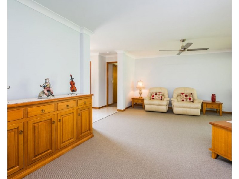 15 Anchorage Way, Biggera Waters QLD 4216