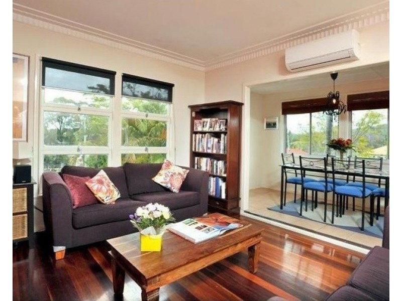 92 Creek Road, Mount Gravatt East QLD 4122