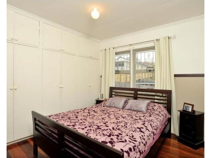 92 Creek Road, Mount Gravatt East QLD 4122