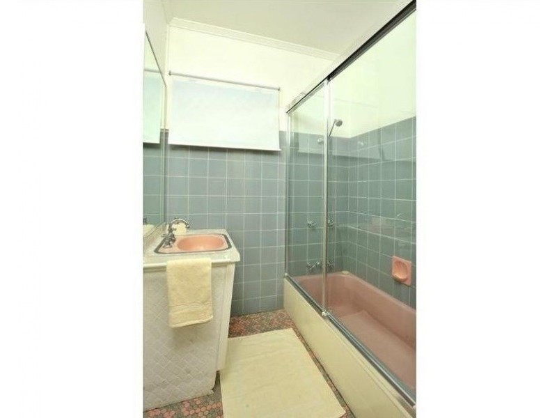 92 Creek Road, Mount Gravatt East QLD 4122