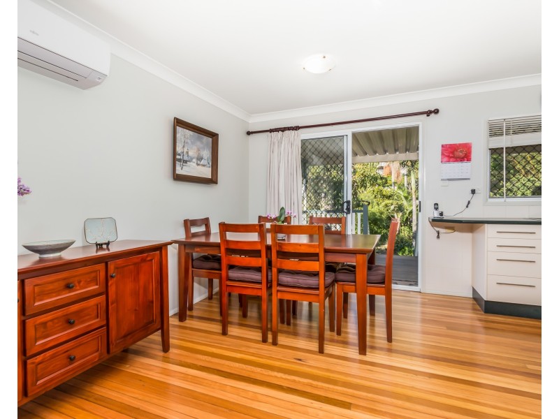 28 Montreal Street, Wishart QLD 4122