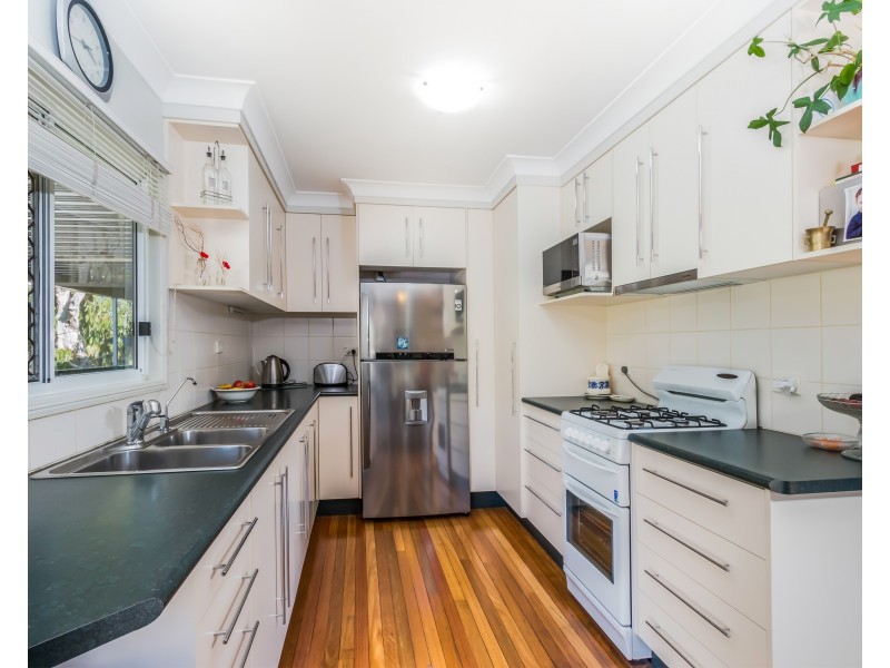 28 Montreal Street, Wishart QLD 4122